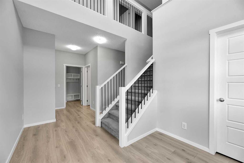 Picture for 300 Walgrove Boulevard SE