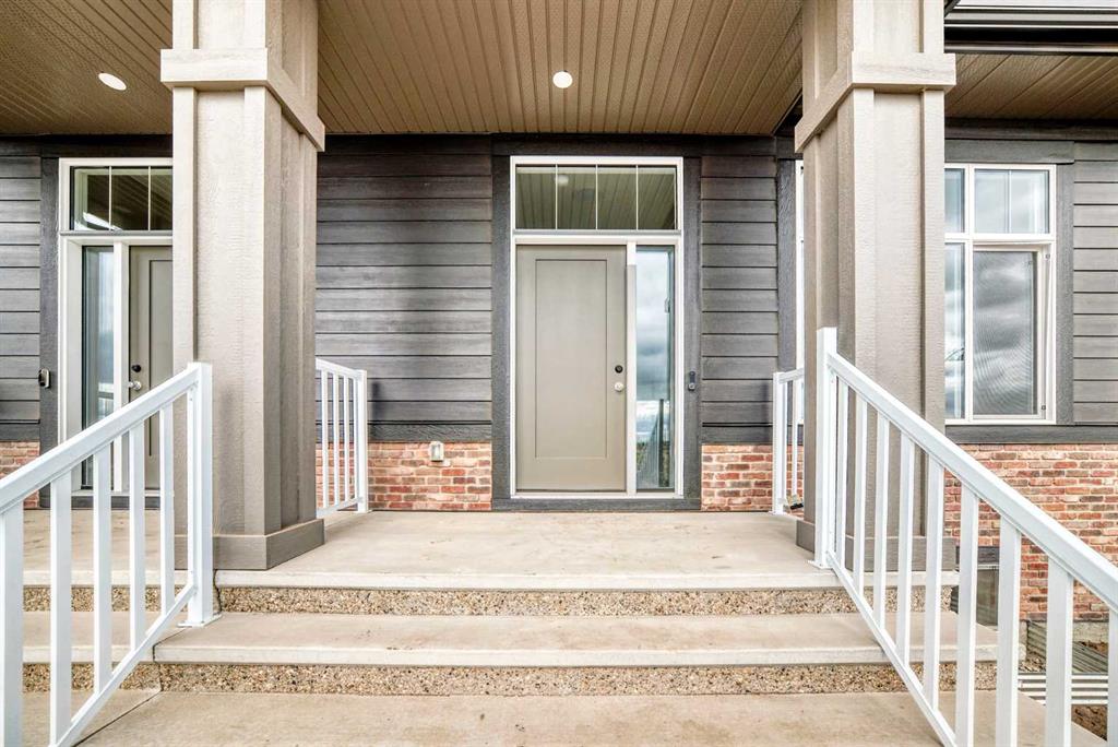 Picture for 1368 Mahogany Boulevard SE