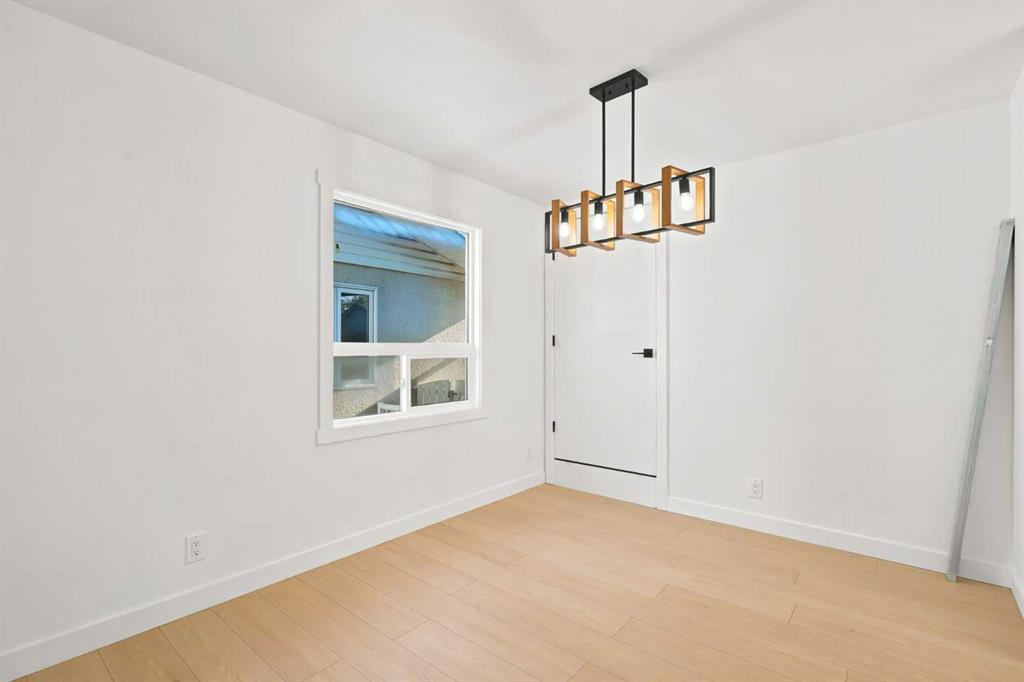 Picture for 19 Mardale Crescent NE