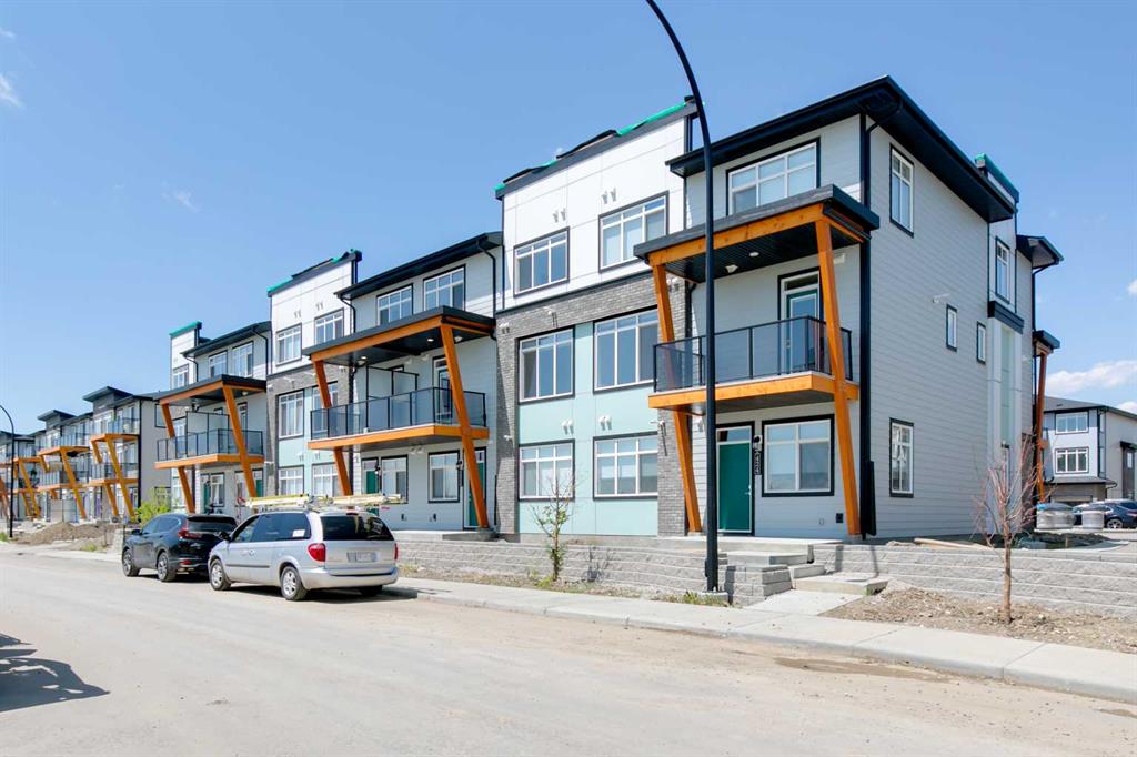 Picture for 209, 414 Seton Passage SE