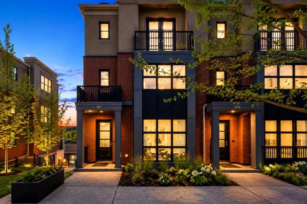 Picture for 701 Aspen Meadows Hill SW