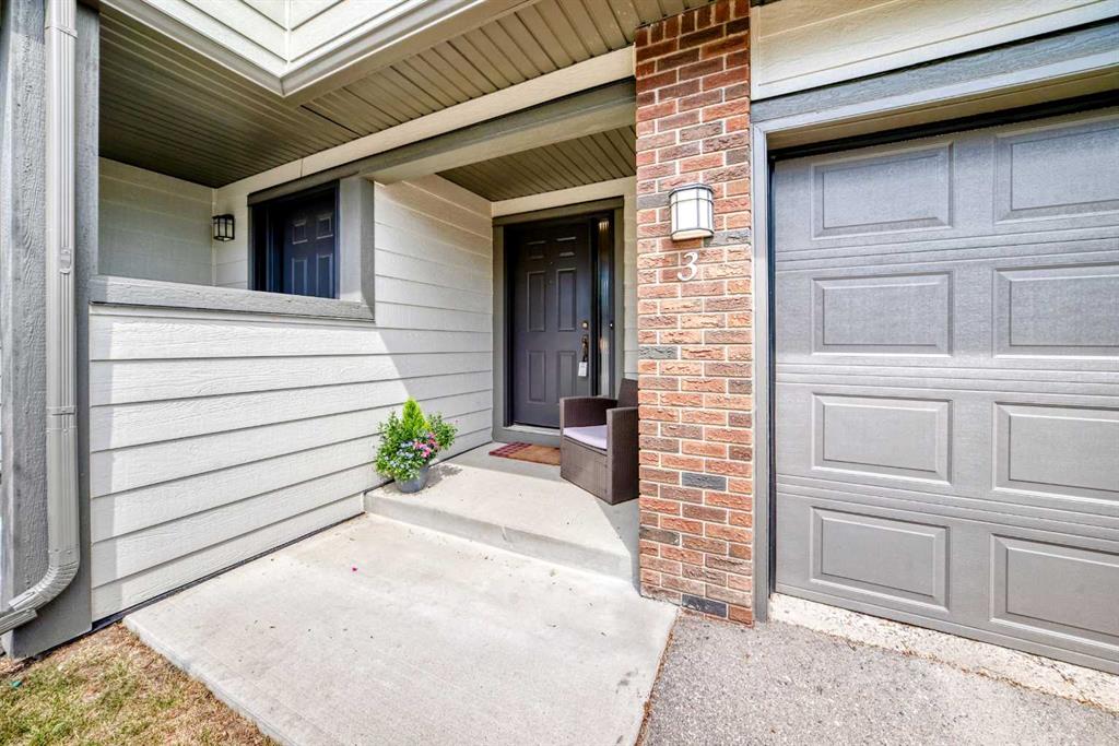 Picture for 3, 185 Woodridge Drive SW
