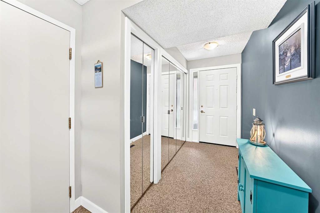 Picture for 3, 185 Woodridge Drive SW