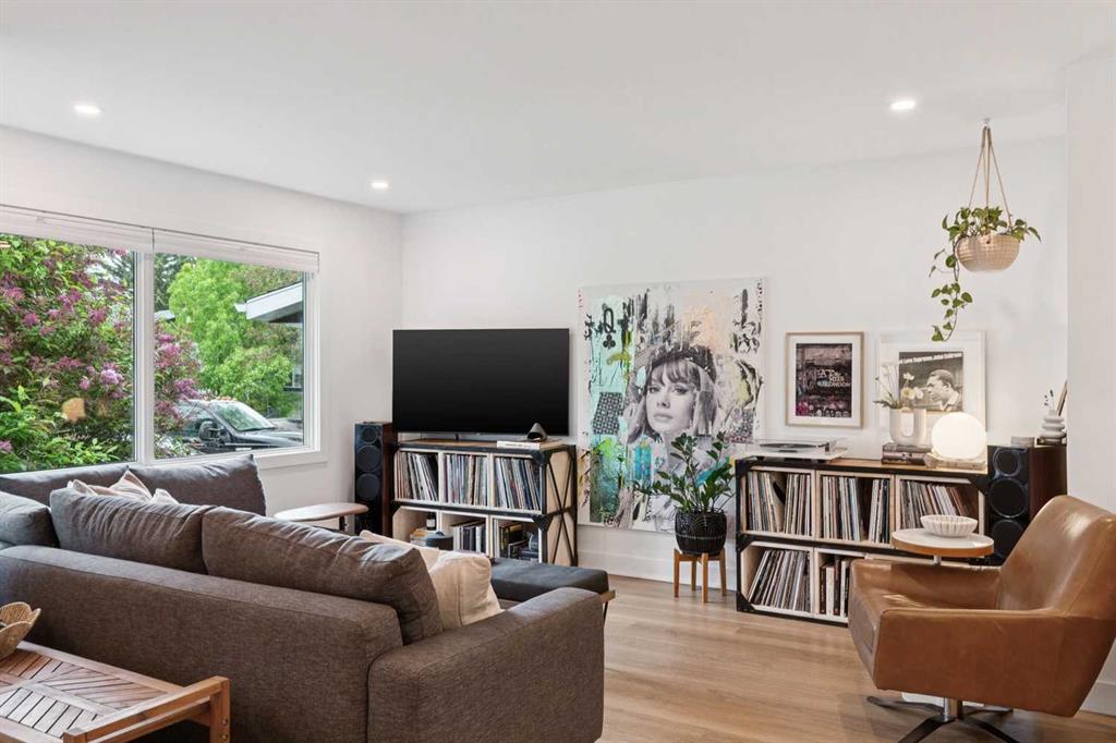 Picture for 124 Ranchview Court NW