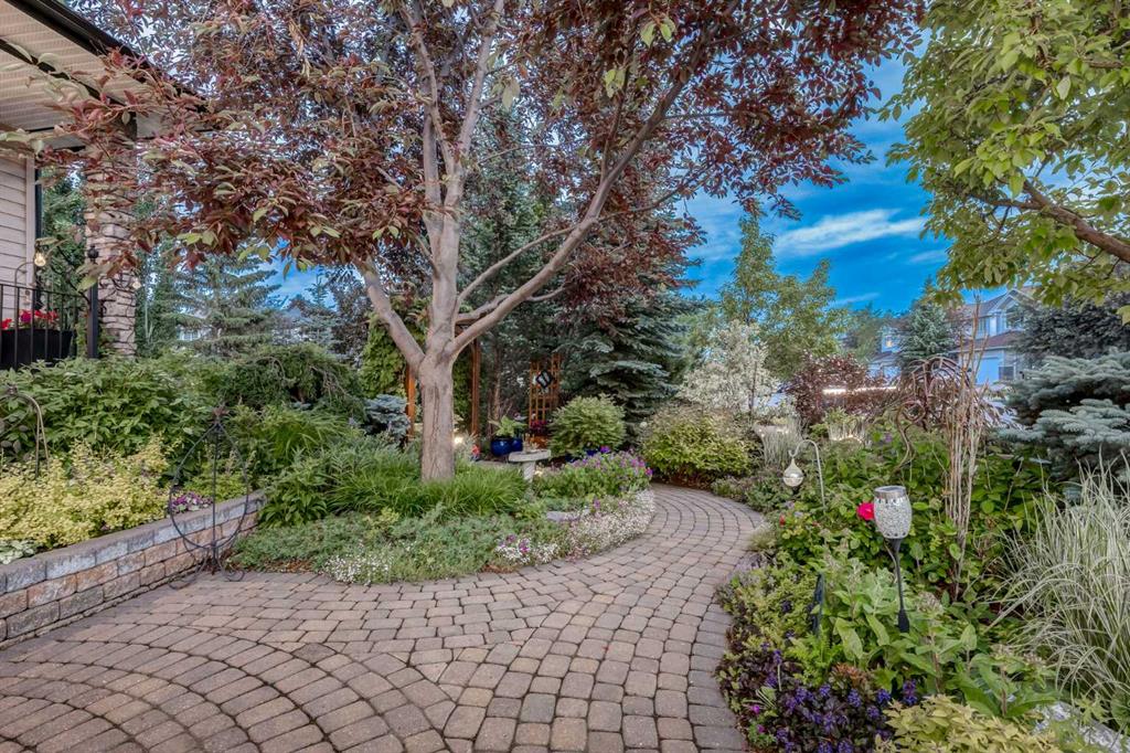 Picture for 10450 ROCKYLEDGE Street NW