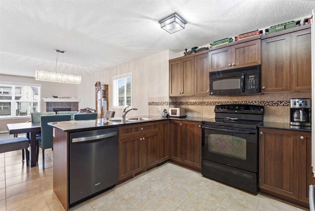 Picture for 107 Skyview Springs Manor NE