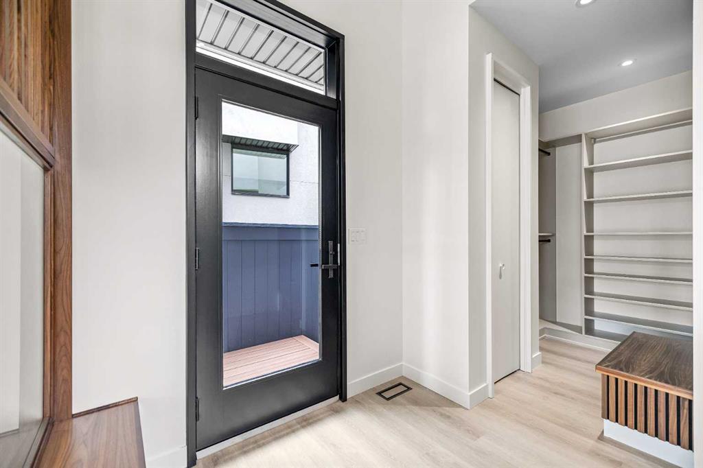 Picture for 3D Willow Crescent SW