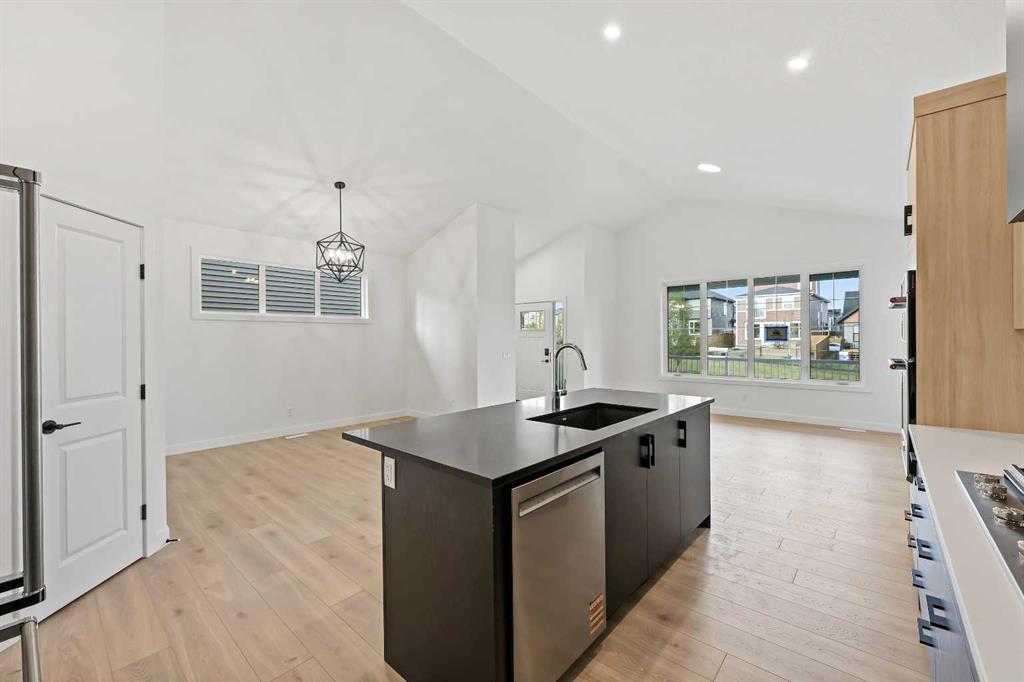 Picture for 116 Mitchell Walk NW