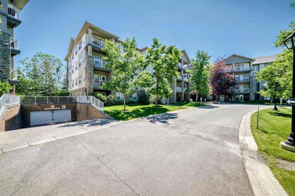 Picture for 303, 1414 17 Street SE