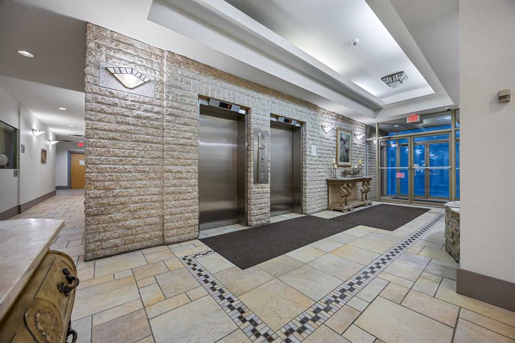 Picture for 204, 4603 Varsity Drive NW