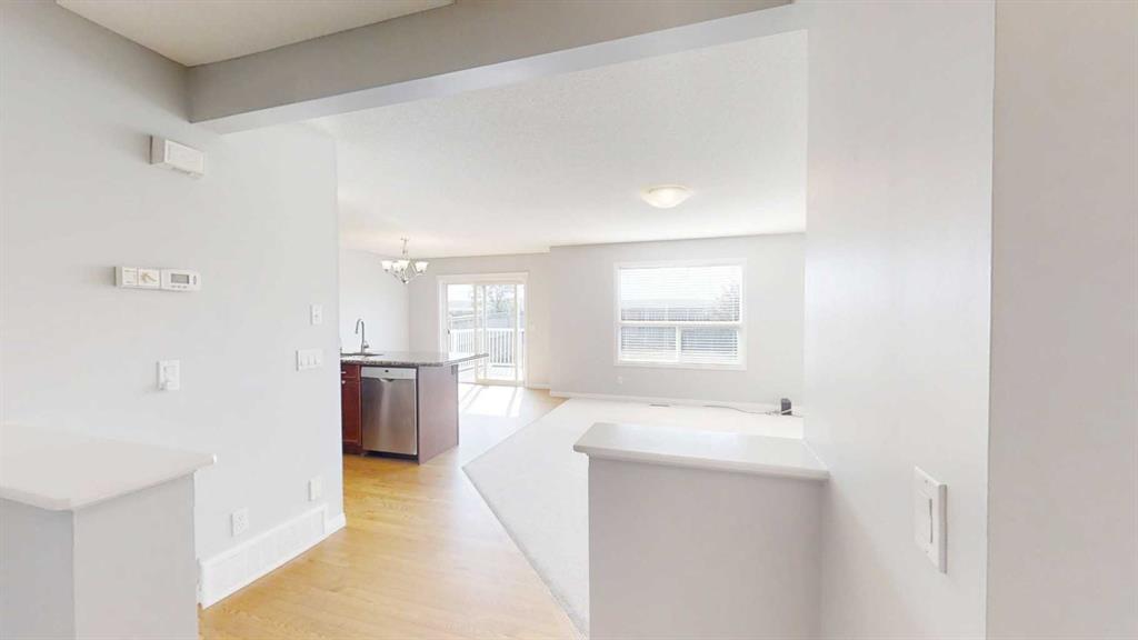 Picture for 124 Everglen Way SW