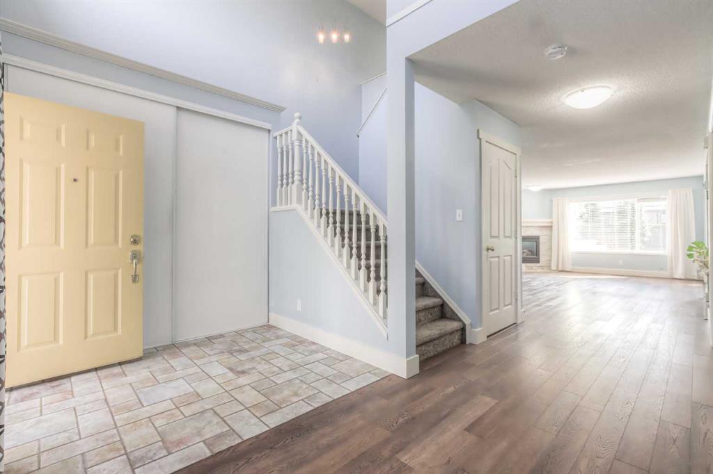 Picture for 412 Springbank Place SW