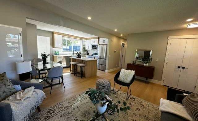 Picture for 635 104 Avenue SW