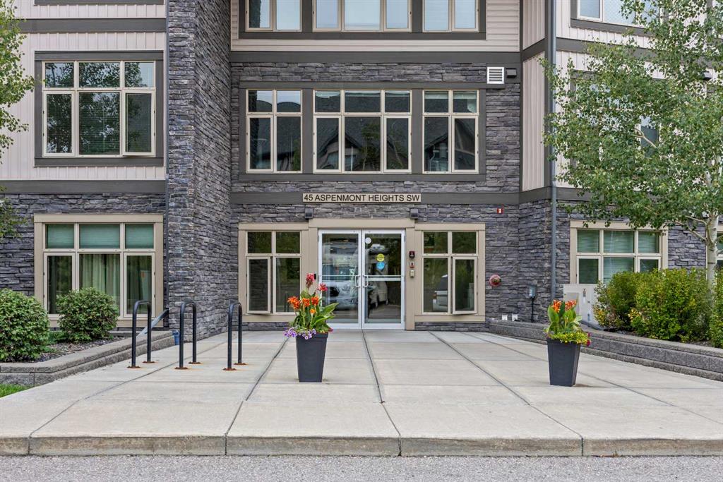 Picture for 107, 45 Aspenmont Heights SW