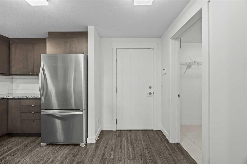 Picture for 107, 45 Aspenmont Heights SW