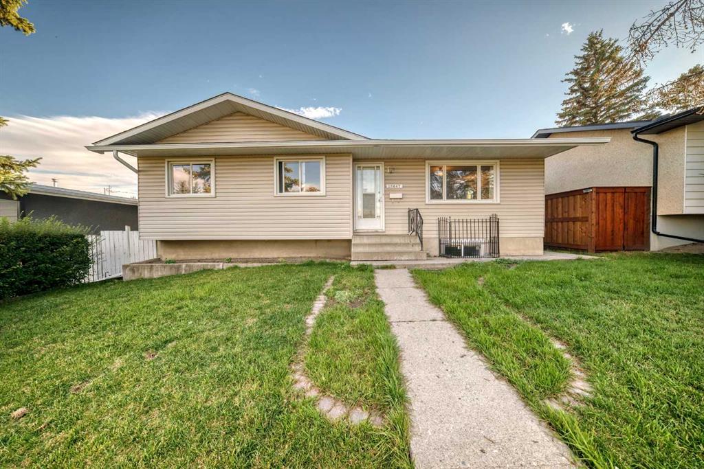 Picture for 10647 Shillington Crescent SW