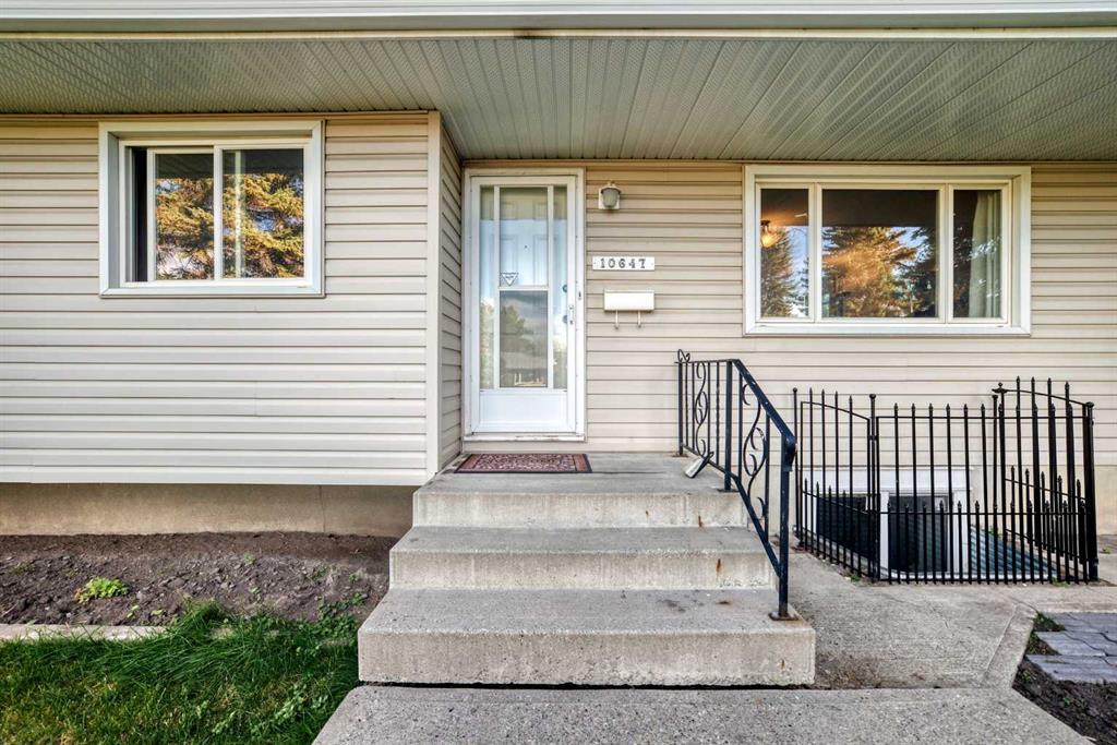 Picture for 10647 Shillington Crescent SW