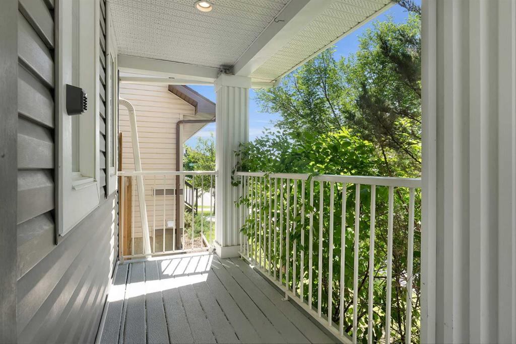 Picture for 1264 Ravenswood Drive SE