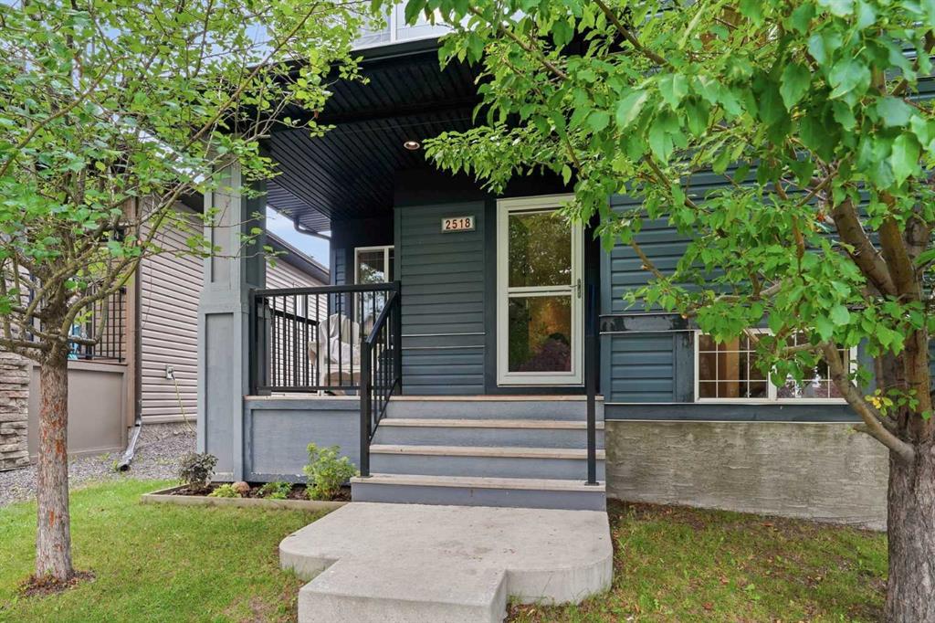 Picture for 2518 Ravenswood View SE