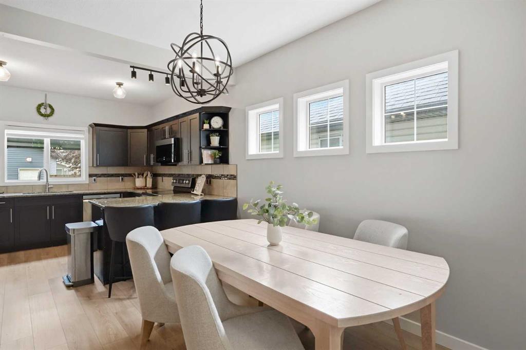 Picture for 2518 Ravenswood View SE