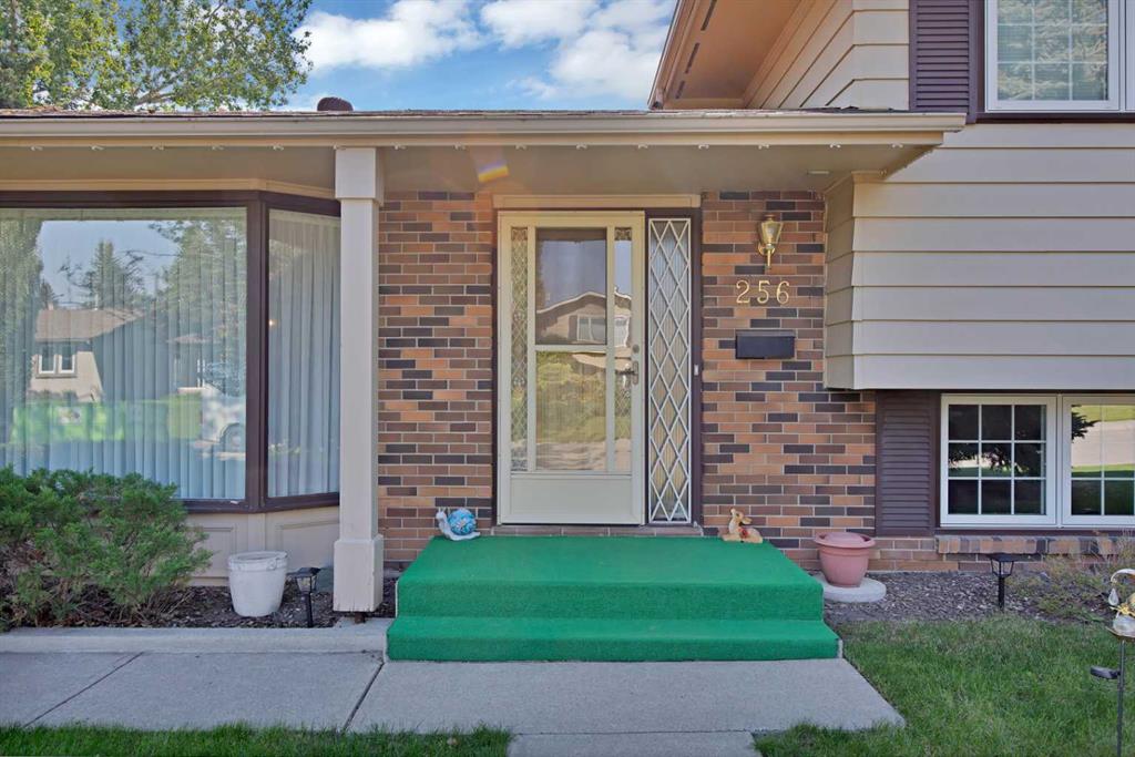 Picture for 256 Parkwood Close SE