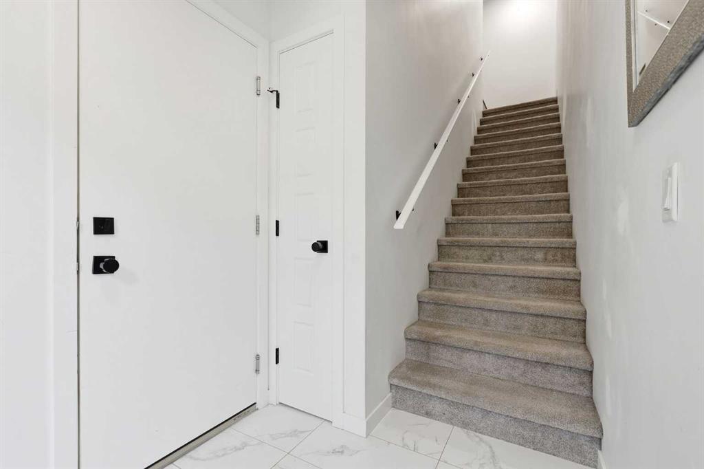 Picture for 174 Walgrove Common SE