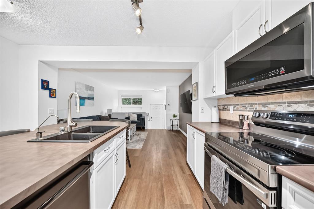 Picture for 3190 New Brighton Gardens SE