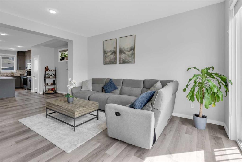 Picture for 232 Walgrove Way  SE