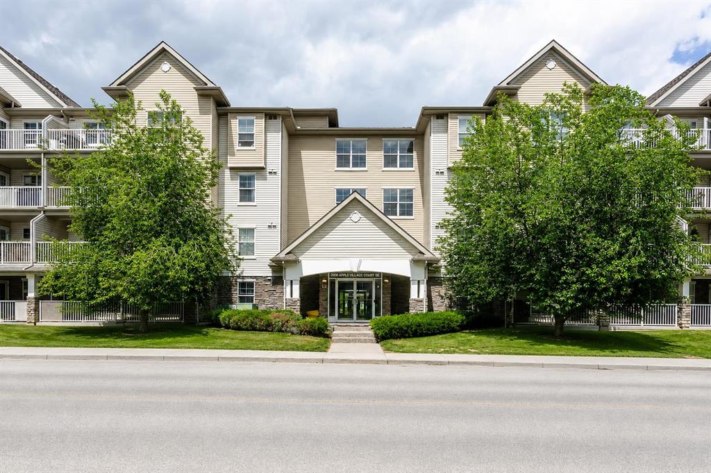 Picture for 210, 2000 Applevillage Court SE