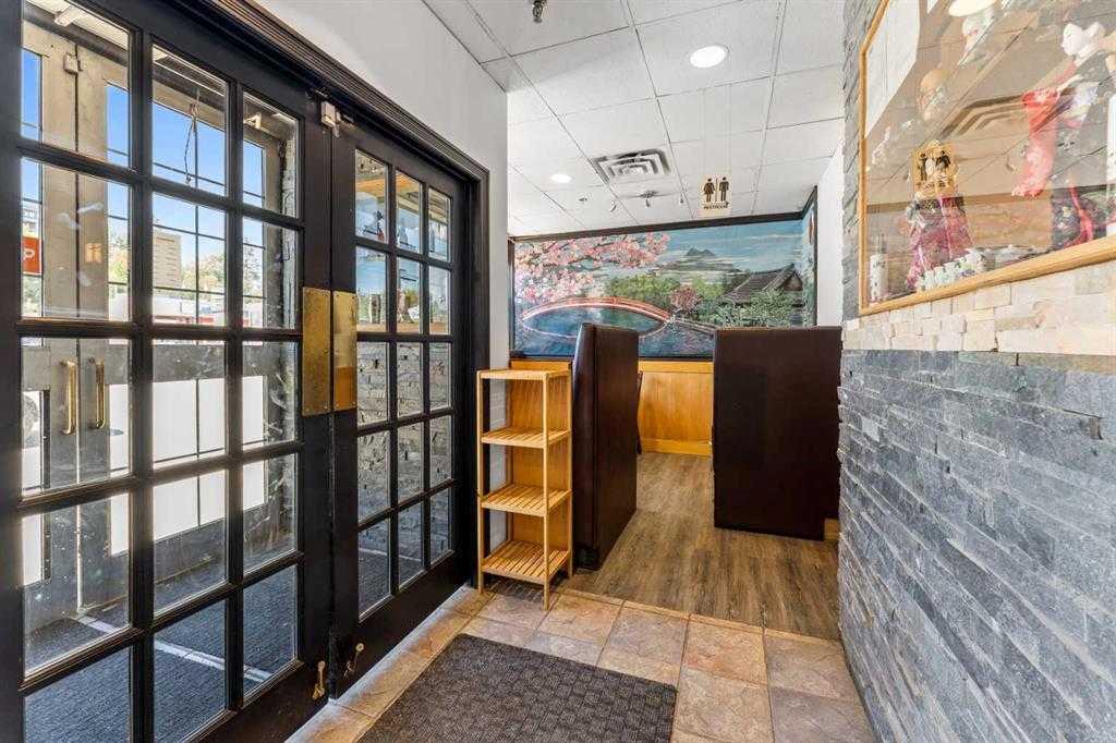 Picture for 4014 Macleod Trail S
