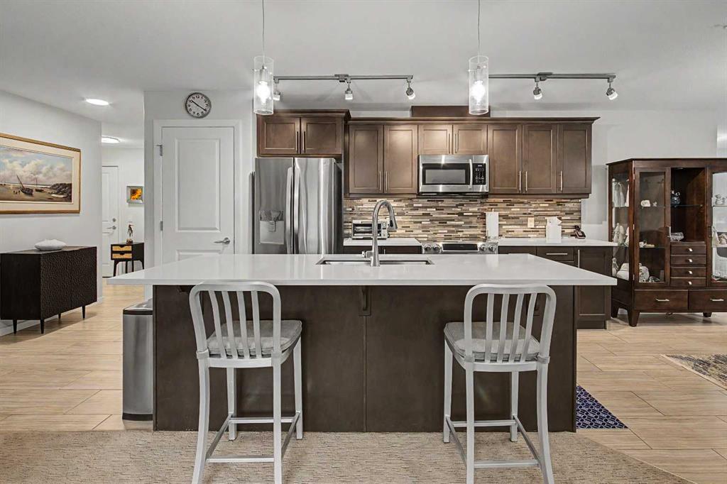 Picture for 2116, 402 Kincora Glen Road NW