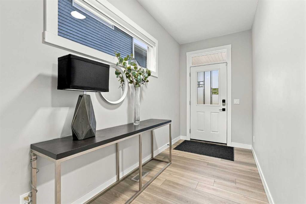 Picture for 70 Creekside Avenue SW