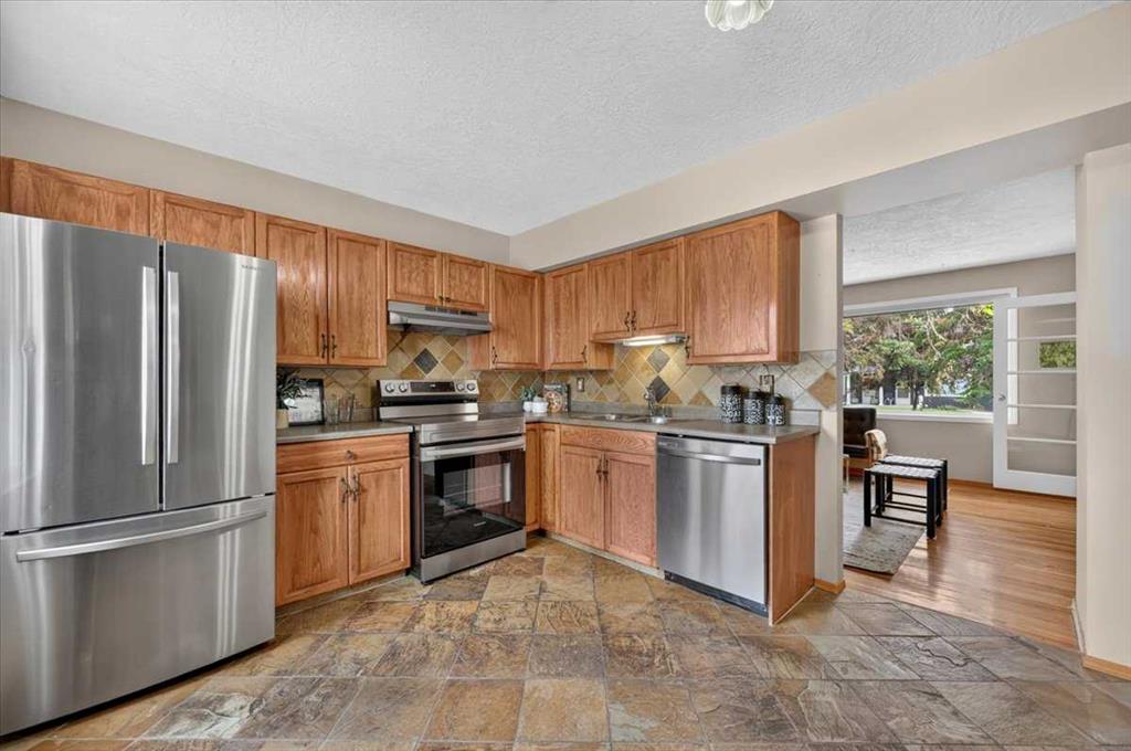 Picture for 572 Regal Park NE