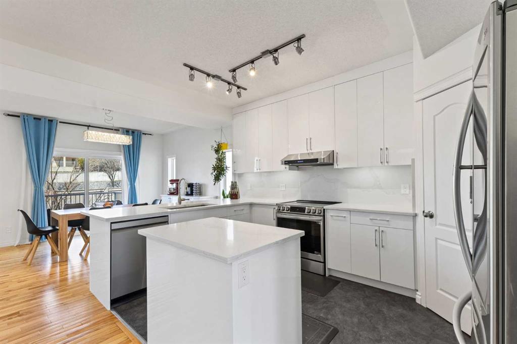 Picture for 82 Country Hills Gardens NW