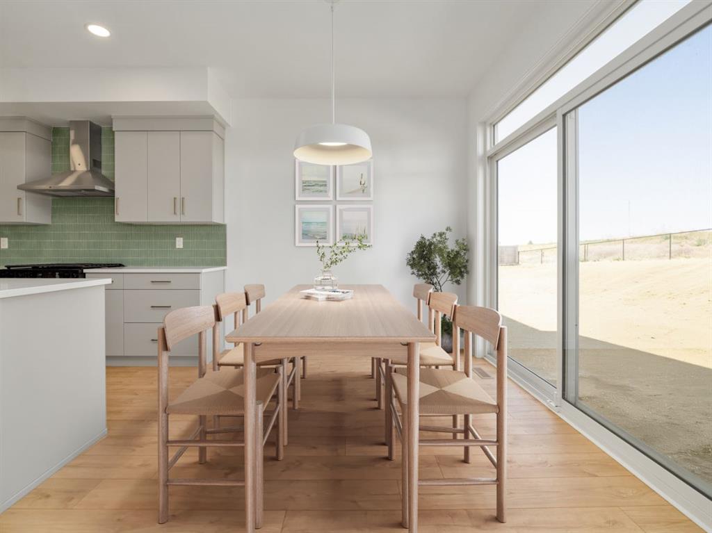 Picture for 738 Violet Place W