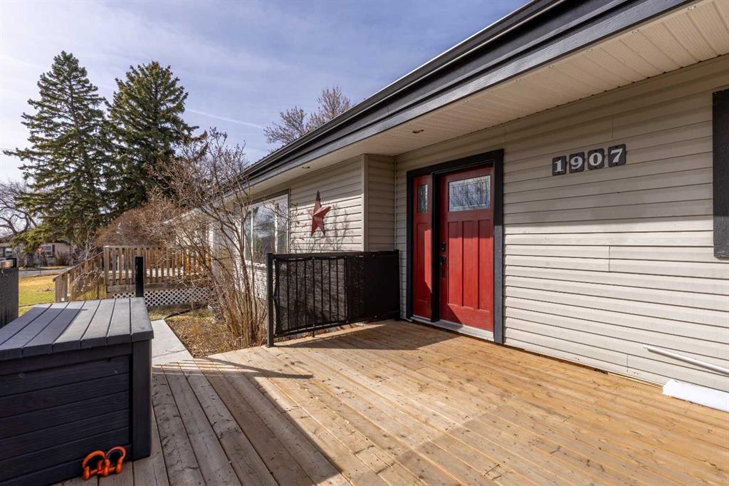 Picture for 1907 7A Avenue N