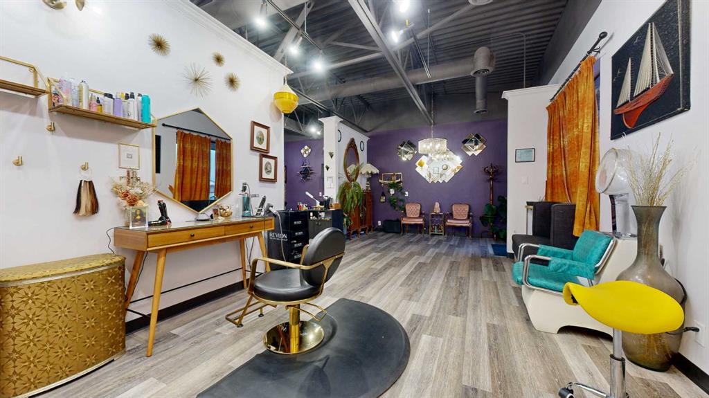 Picture for 1631 Cedar Road S