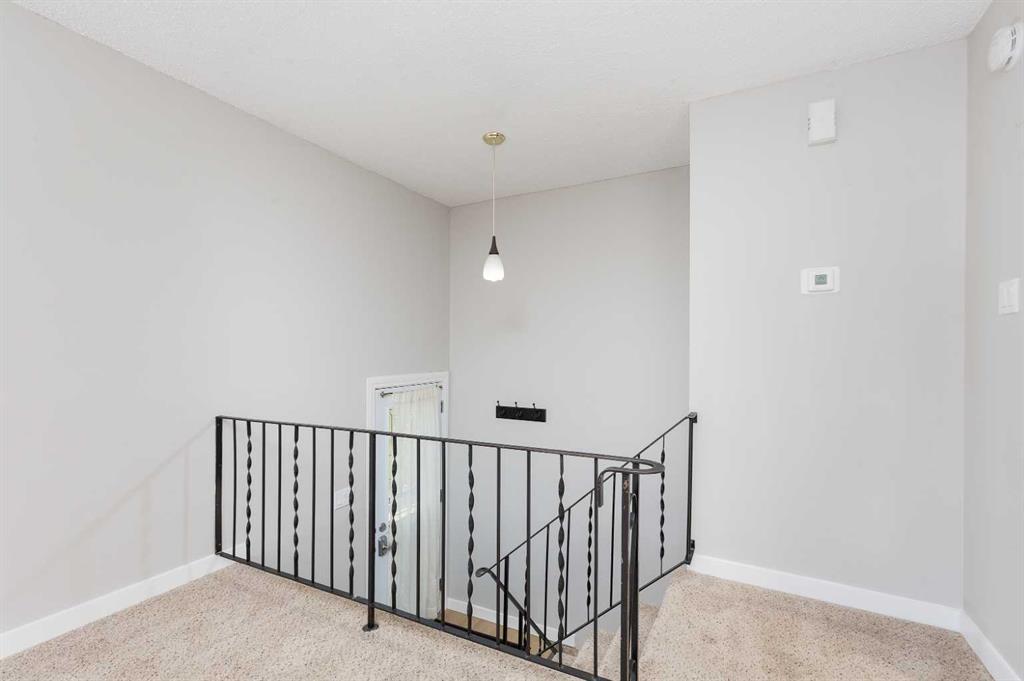 Picture for 13, 5 Acadia Road W
