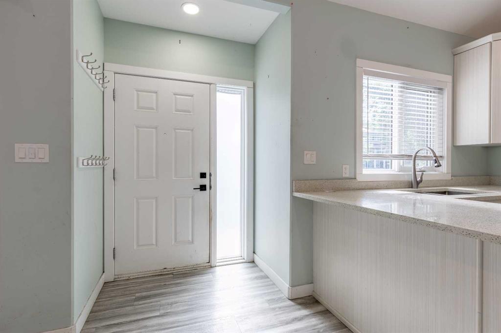 Picture for 444 20 Street N