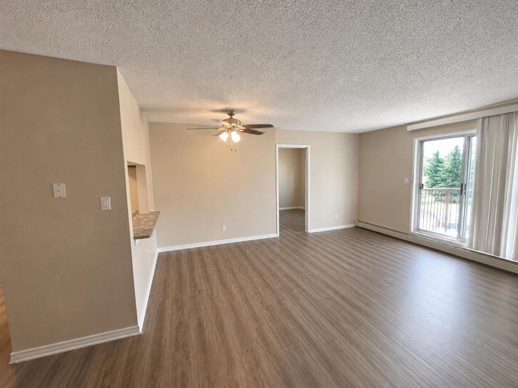 Picture for 301, 405 Columbia Boulevard 