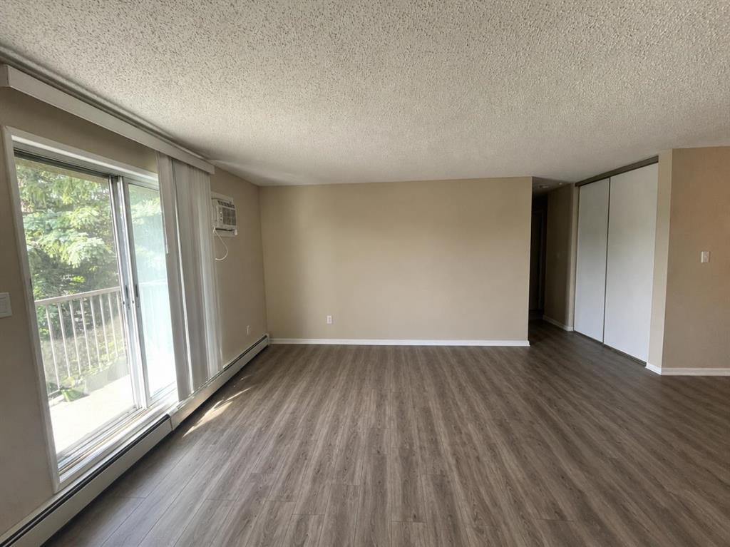 Picture for 301, 405 Columbia Boulevard 