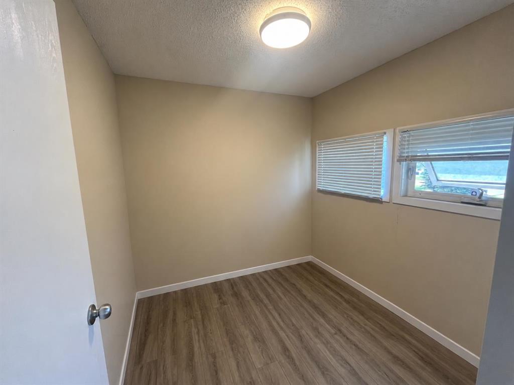 Picture for 301, 405 Columbia Boulevard 