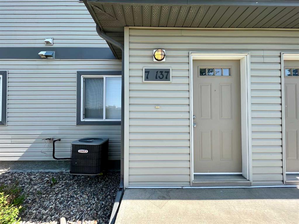 Picture for 7, 137 Silkstone Road W