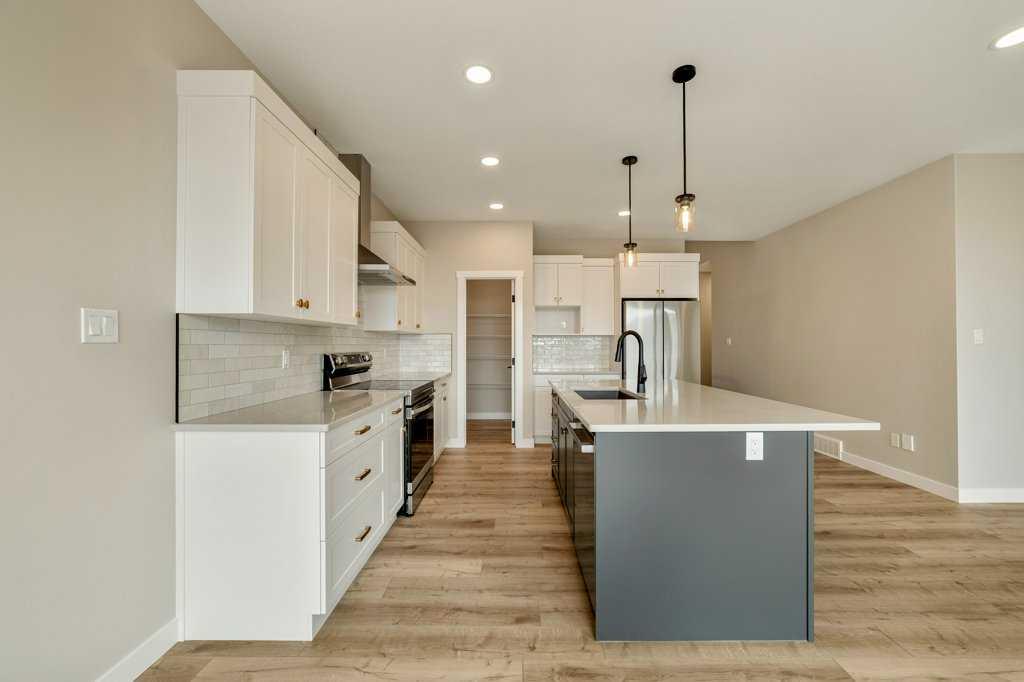 Picture for 103 Riverford Close W