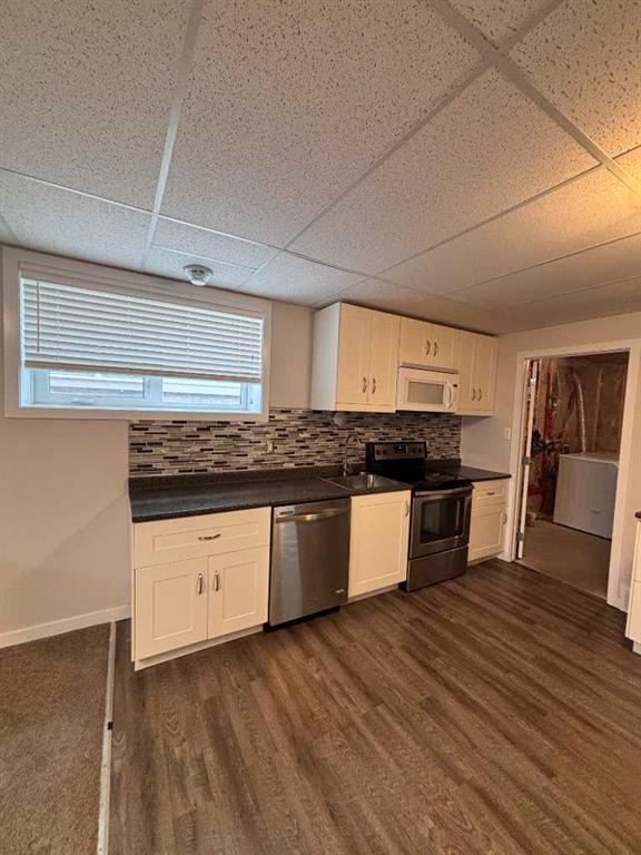 Picture for 2, 359 Caledonia Boulevard W