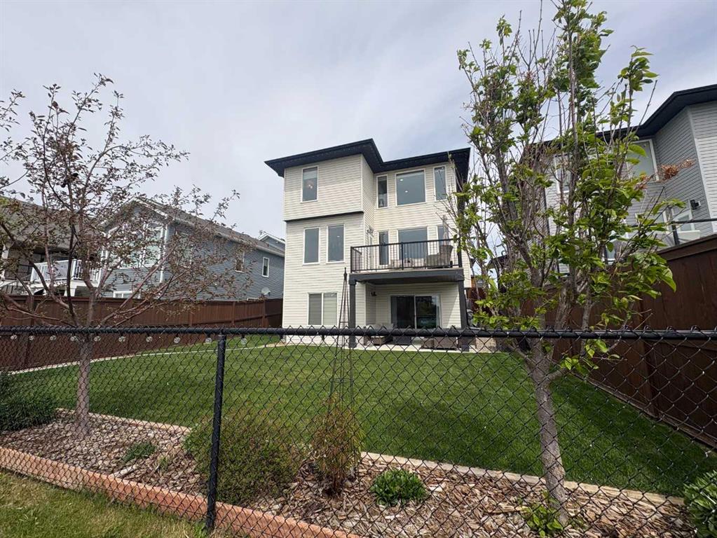 Picture for 56 Greywolf Road N