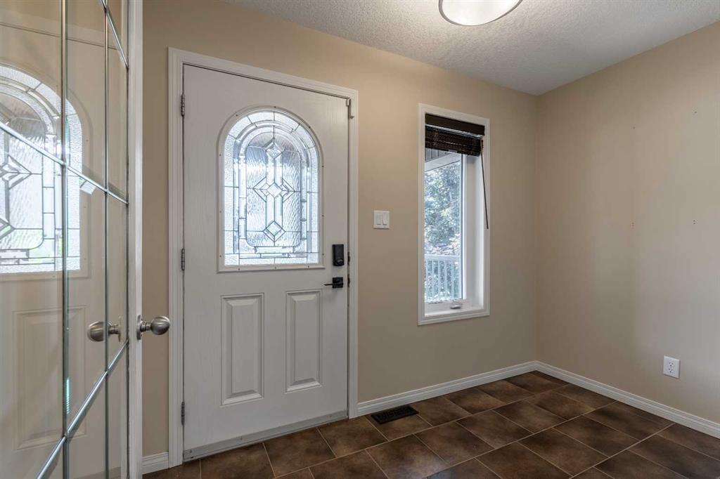 Picture for 261 Couleesprings Terrace S
