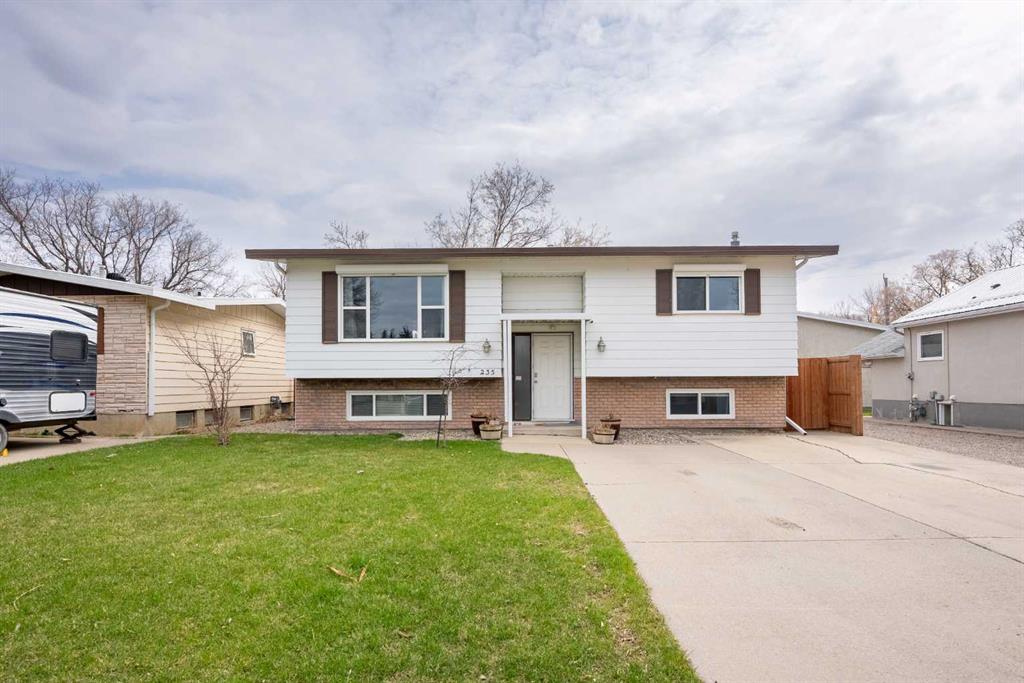 Picture for 235 15 Street N