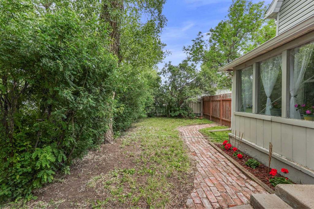 Picture for 405 12B Street N