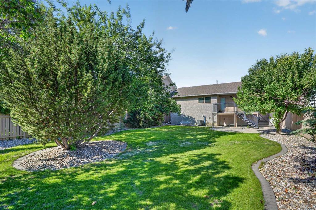 Picture for 50 Sherwood Crescent W